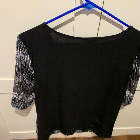 Business Casual Nylon & Spandex Top - Picture 3 of 3